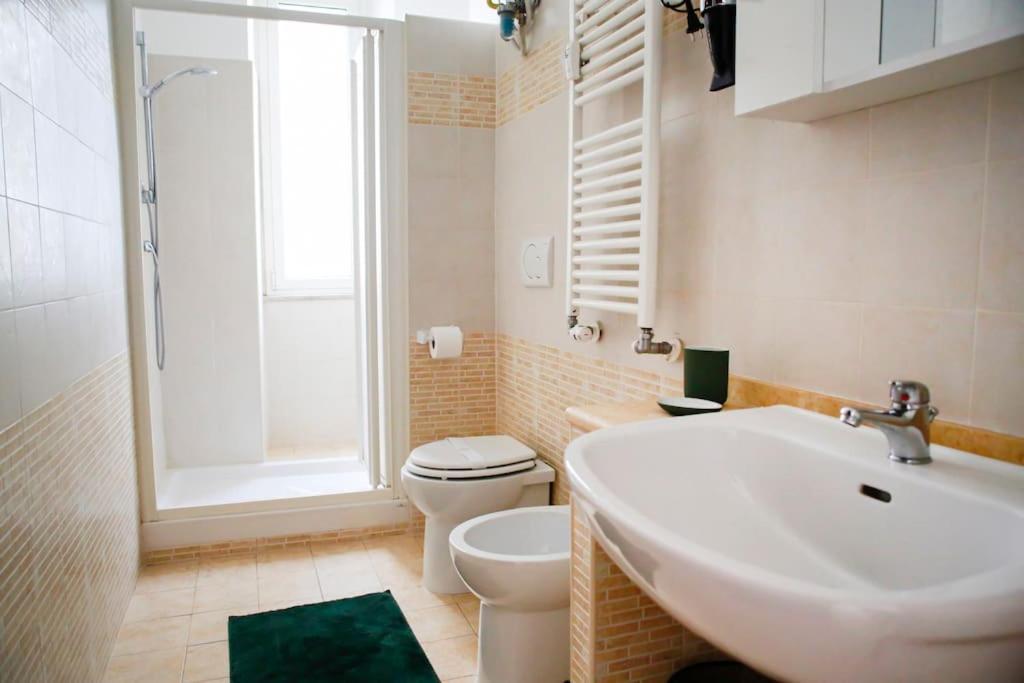 A Comfortable Apartment For You In San Lorenzo ローマ エクステリア 写真