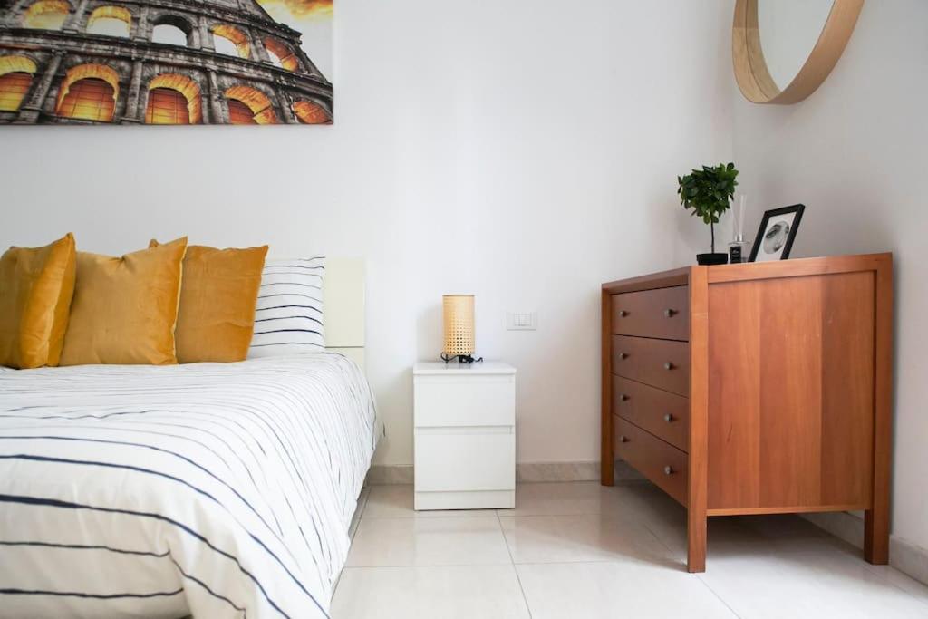 A Comfortable Apartment For You In San Lorenzo ローマ エクステリア 写真